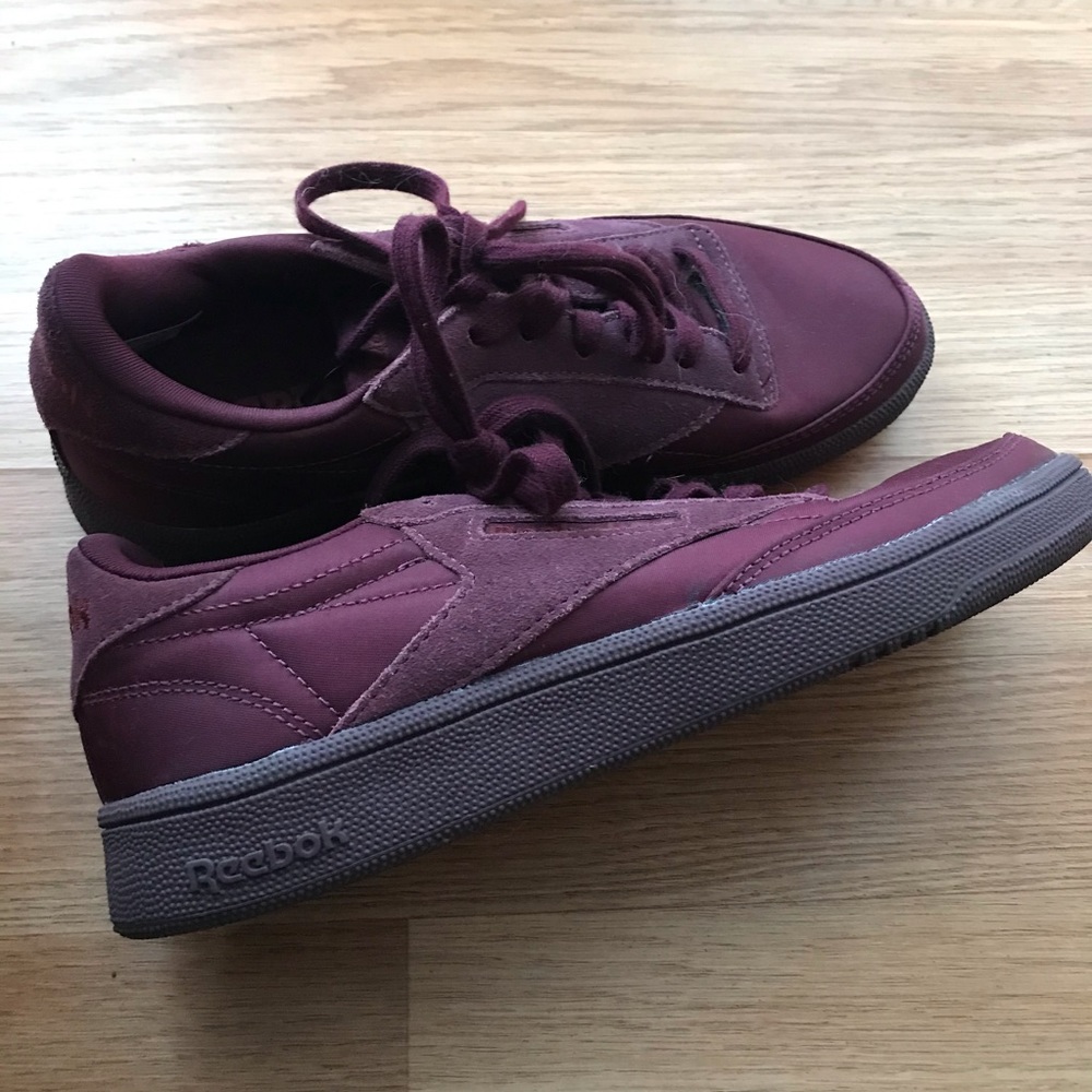 Burgundy Reebok sneakers 6